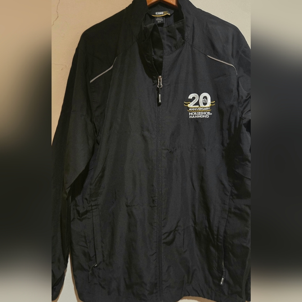 HORSESHOE CASINO Core 365 Windbreaker Hammond  25th ANNIVERSARY NWOT Small/med